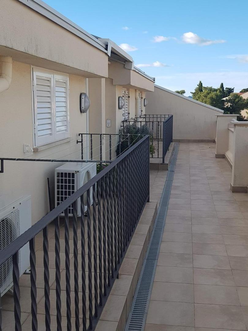 Seaside Apartments Turanj Zewnętrze zdjęcie